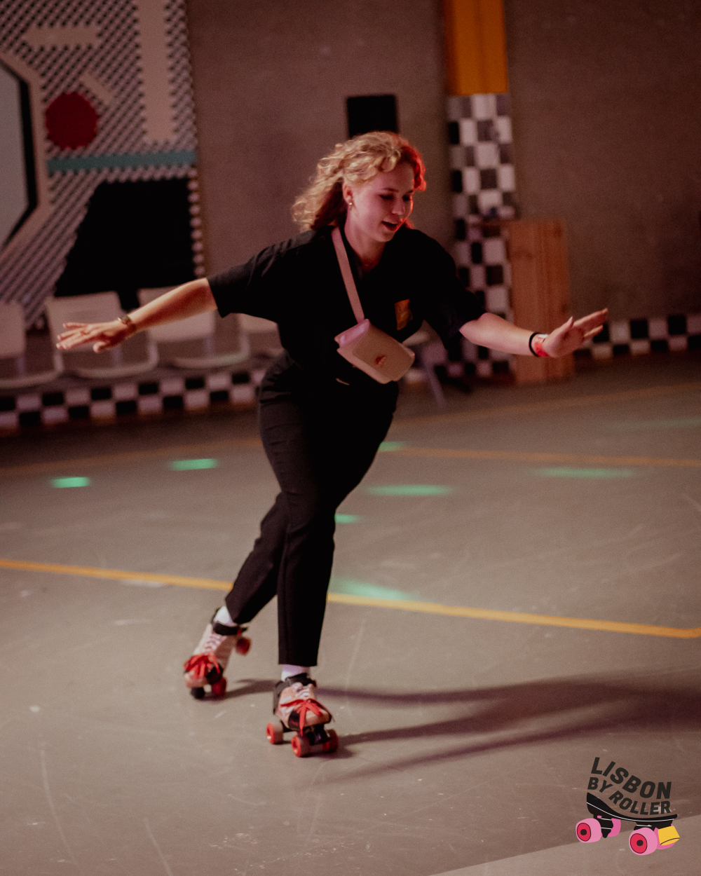 Roller skating retro Lisboa — Lisbon by Roller